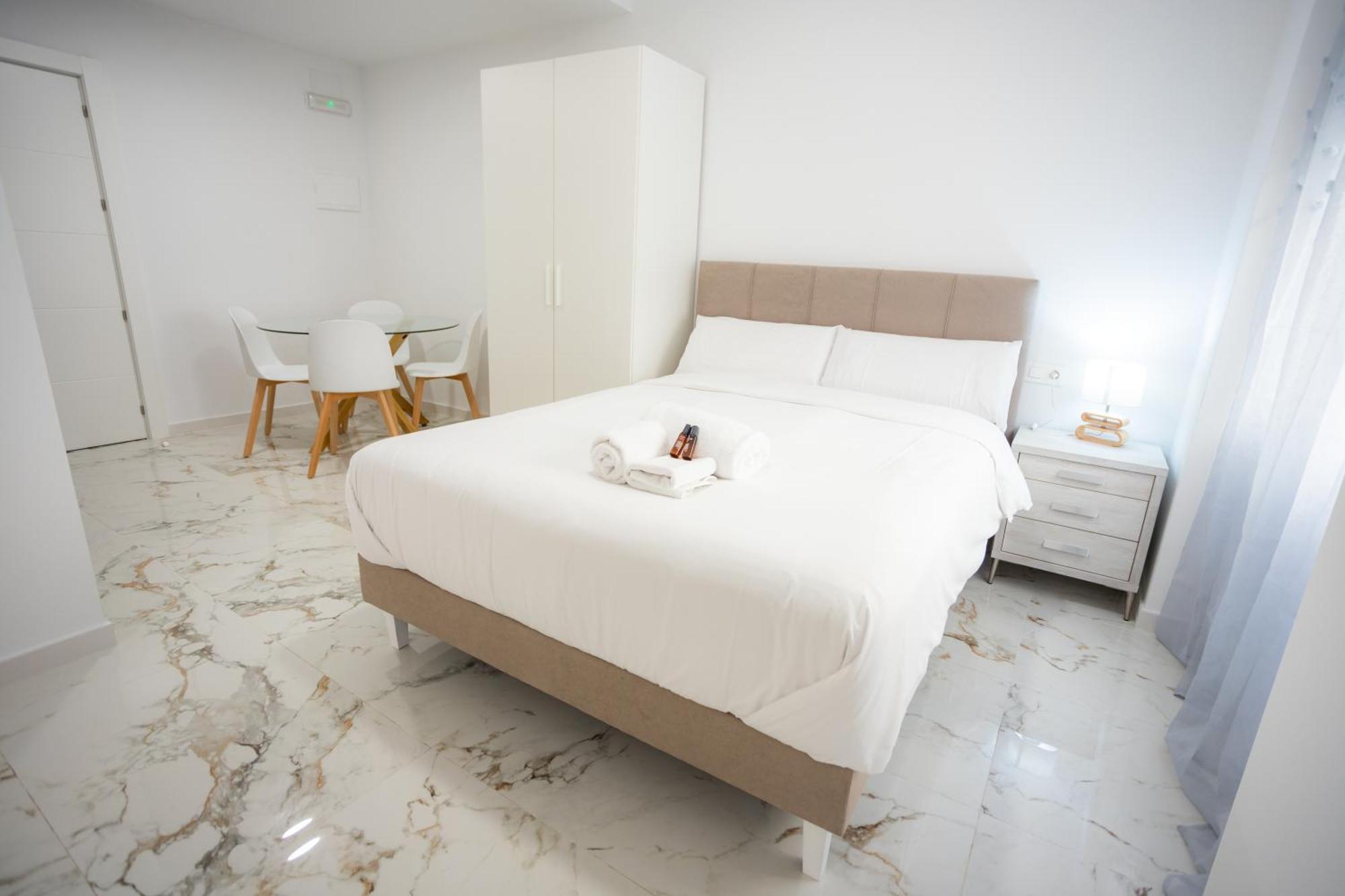 L&G Apartments Bahia Suite Alicante Exterior foto