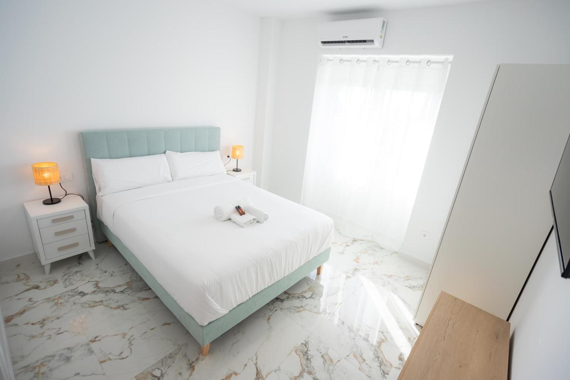 L&G Apartments Bahia Suite Alicante Exterior foto